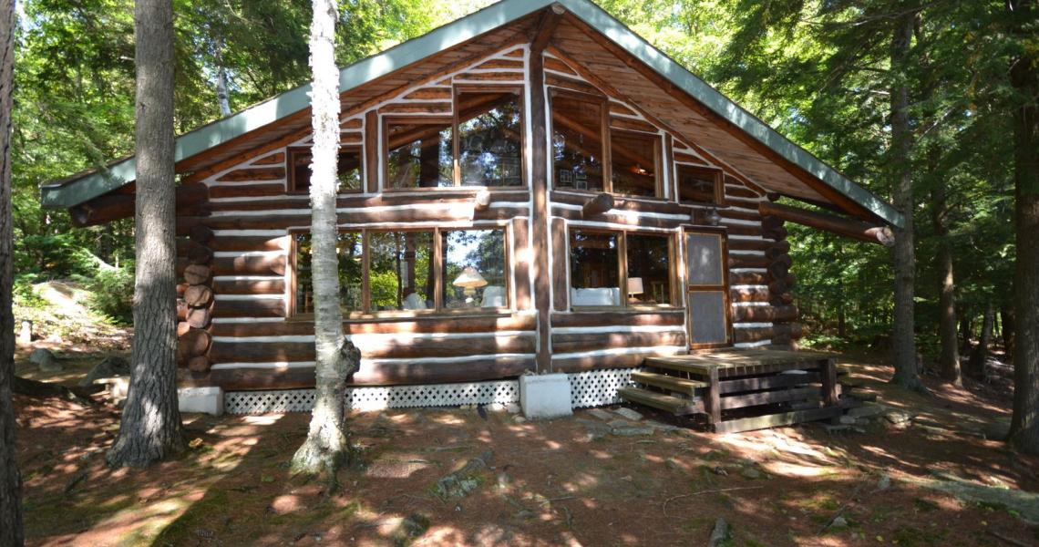 11008 Hunter Island, Redstone Lake, Haliburton