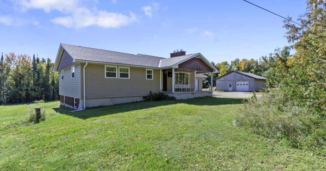 1976 Gelert Road, Minden Hills