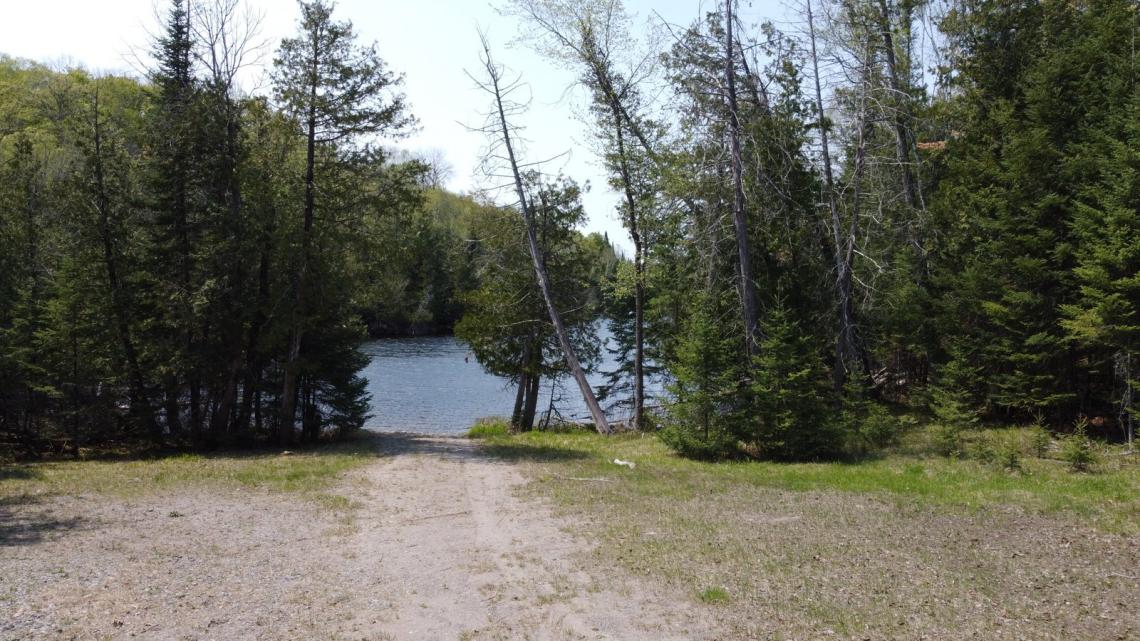 3.2 Acres, Between Lakes Trail, Soyers Lake, Haliburton