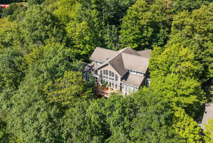 1041 Kingfisher Lane, Kashagawigamog Lake, Minden Hills thumbnail